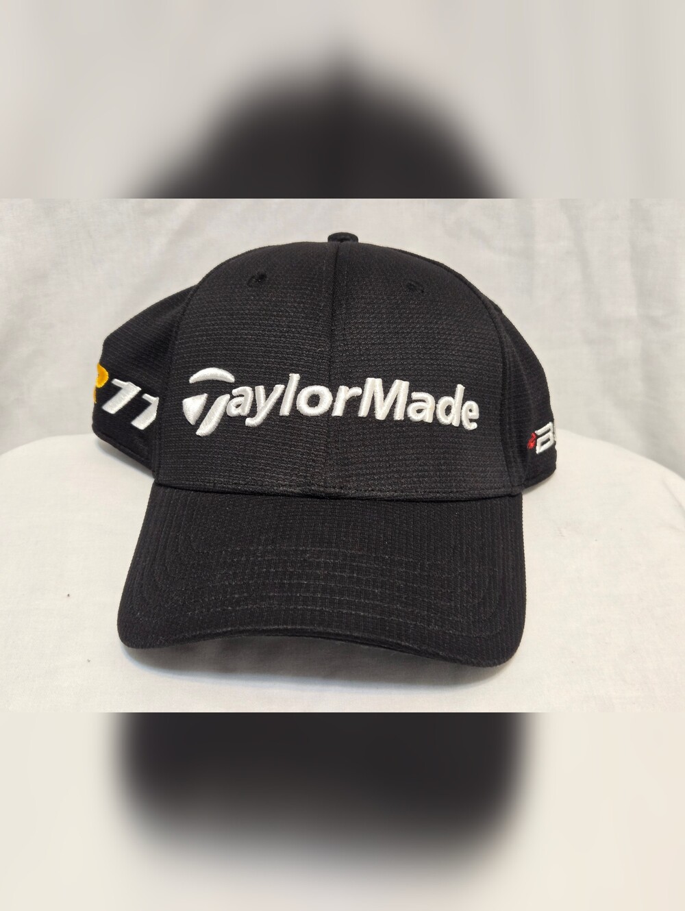 TaylorMade Golf Hat Strap Back Authentic R11 Burner Black Cap Good Black